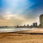 Playa Caracol Hotel & Spa
