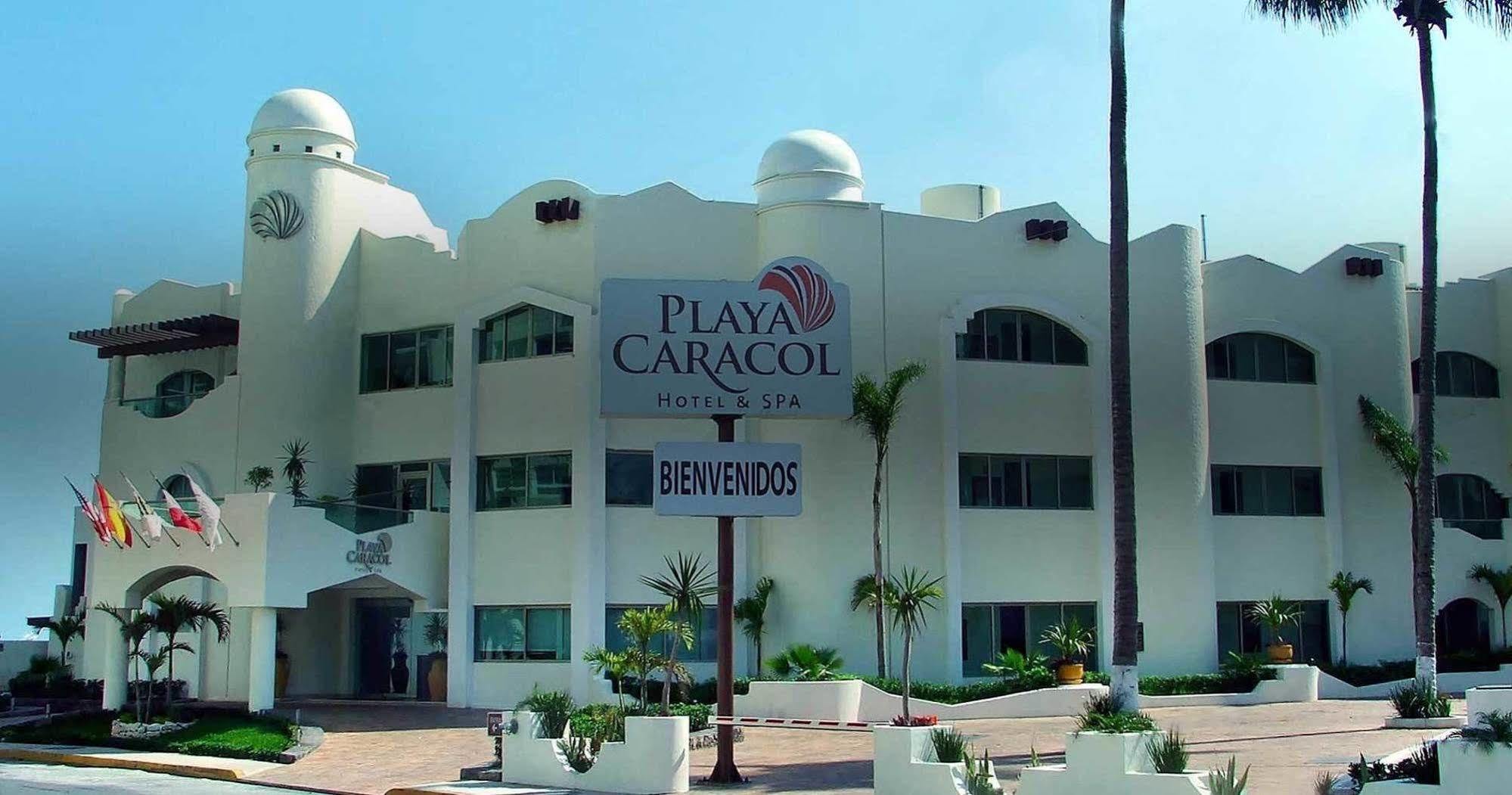 Playa Caracol & Hotel 4*